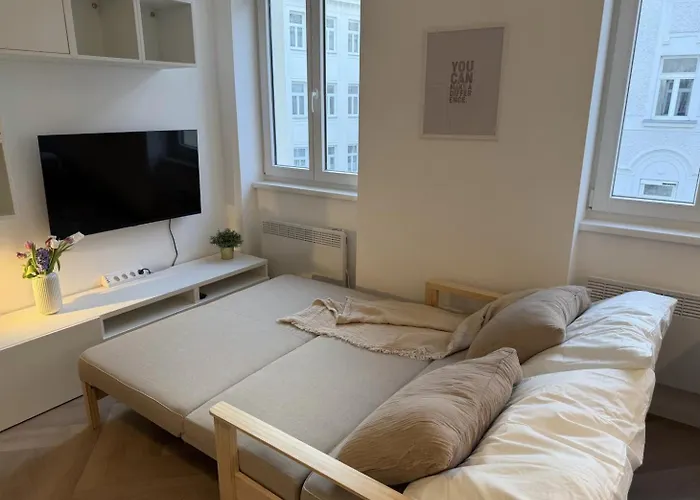 Renovated Near Center *